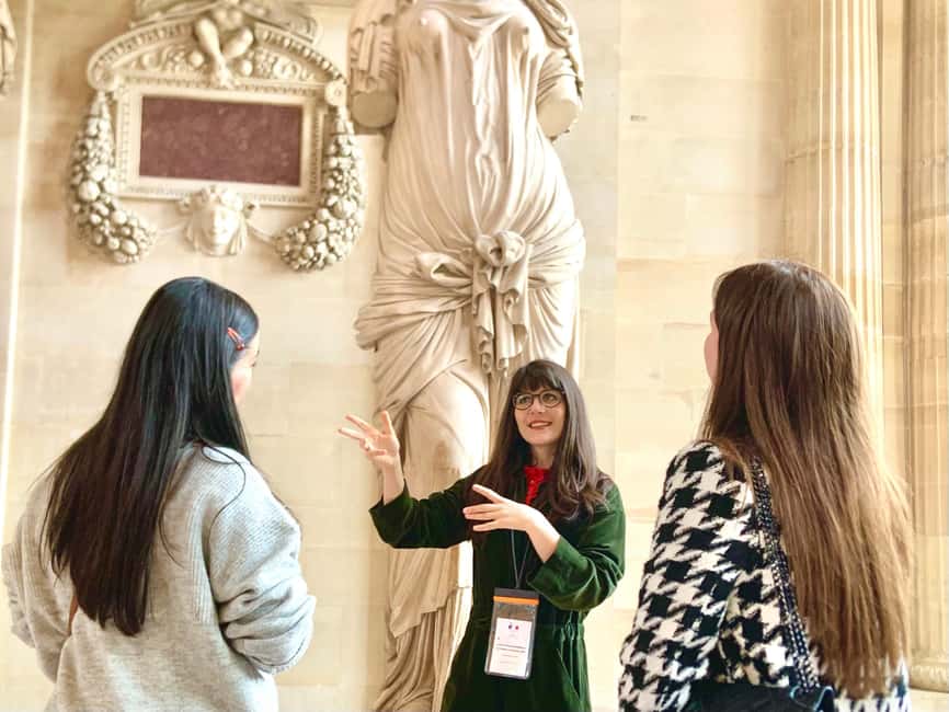 Skip-the-Line Louvre Museum Tour with Artist - Venus de Milo and the art of ideal form