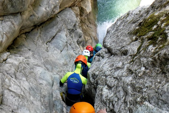 Sports Canyoning of Écouges bas in Vercors - Grenoble - What the small group changes