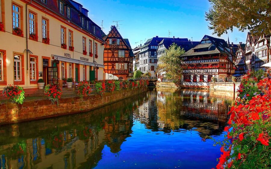 Strasbourg: 2-Hour Gourmet Walking Tour - Who will enjoy this two-hour format