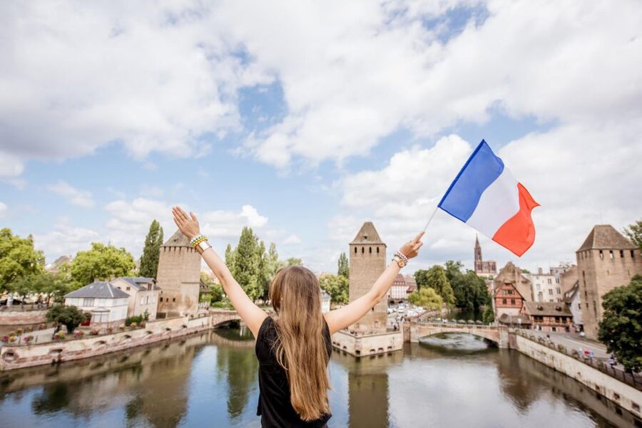 Strasbourg: City Highlights Walking Tour with Local Guide - Local advice on restaurants, cafes, and bars