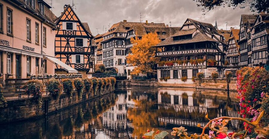 Strasbourg: Guided Historical Neighborhoods Walking Tour - Key things to know before you book