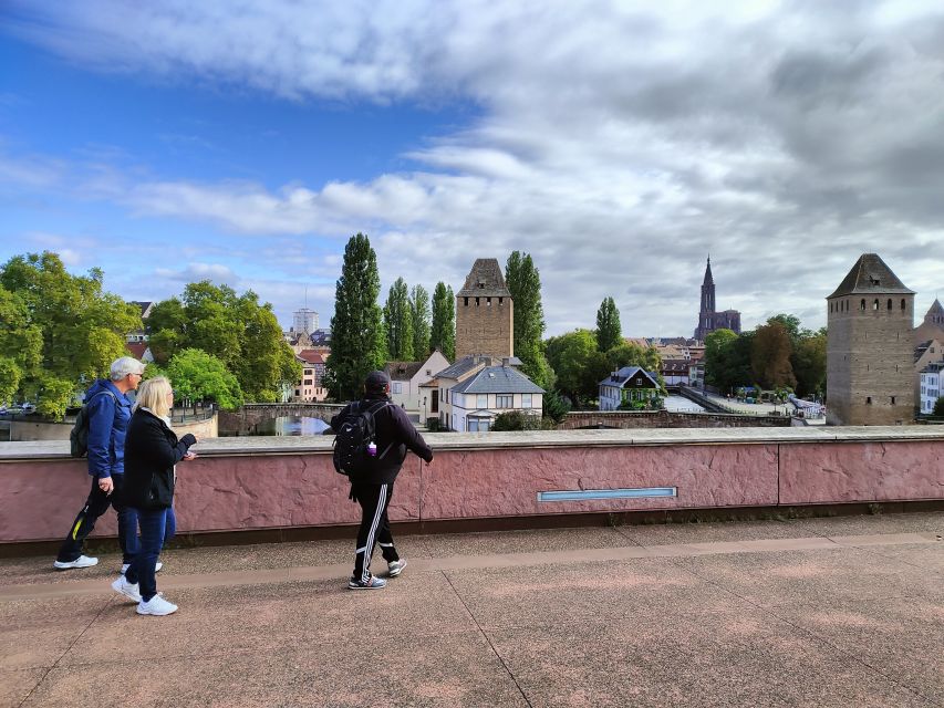 Strasbourg: Guided Walking Tour - A tasting stop and the limits of the food element