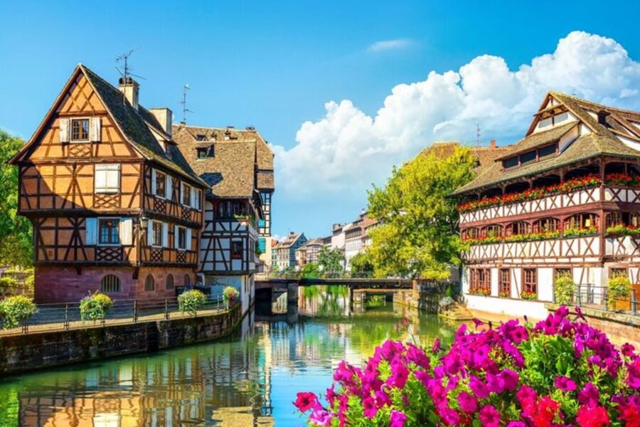 Strasbourg: Private custom tour with a local guide - Museums and entry tickets