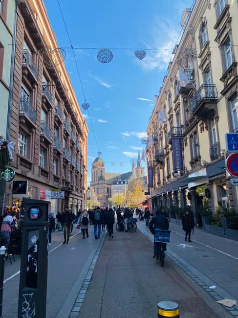 Strasbourg: Walking Tour with a Local Guide - Language, pace, and group experience