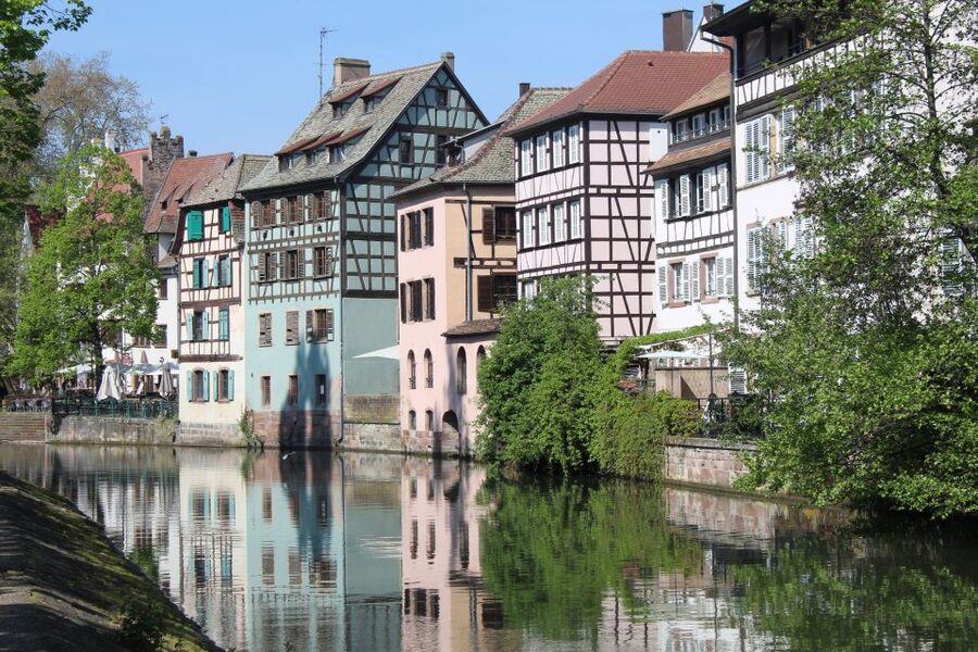 Strasbourg: Walking Tour with Local Guide - Place Saint-Étienne and Place de la République
