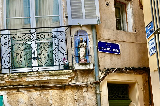 Time flies in this complete tour of Aix-en-Provence - Meeting at the Tourist Information Center
