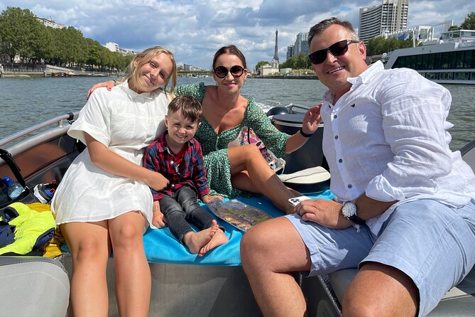 Top Private Cruises in Paris with French Champagne and surprises - Boarding at Port de Javel Haut