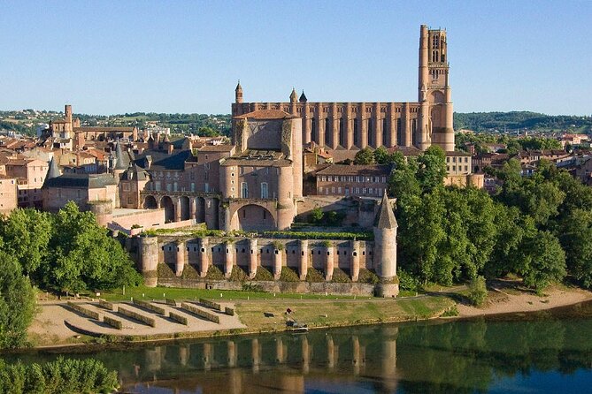 Toulouse: Albi and Cordes/Ciel Day Trip with Audio Guides - The ride to Cordes-sur-Ciel