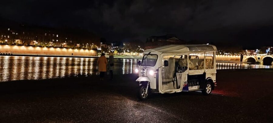 Toulouse: Electric Tuk-Tuk Tour with Photo Stops and Audio - Places beyond the center: gardens, canals, and neighborhoods