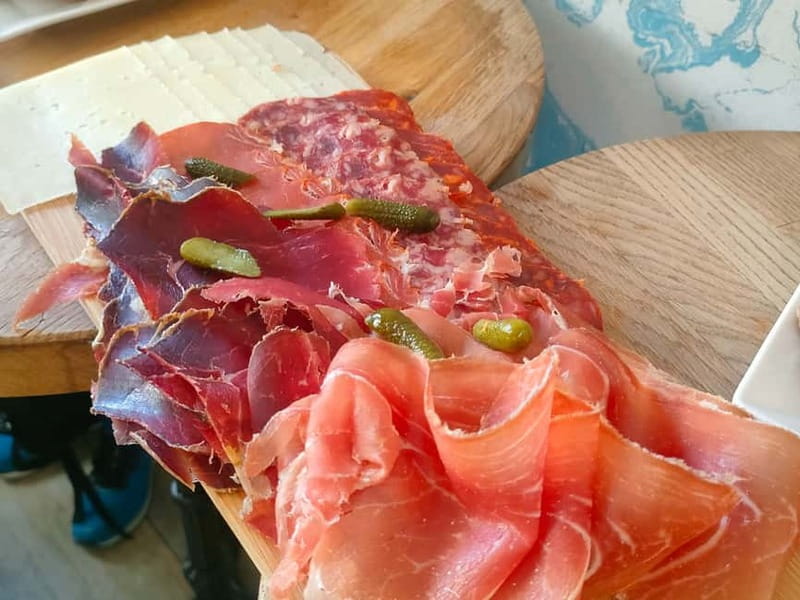 Toulouse: Guided Food Tour with Tastings - How the food stops are likely to unfold