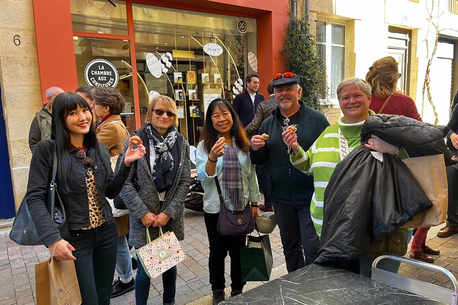 Traditional Gourmet Food & Wine Tour in Bordeaux - The final gathering in a Chartrons wine cellar