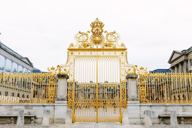 Versailles Château and Gardens Walking Tour from Paris by Train - RER transport from Paris to Versailles