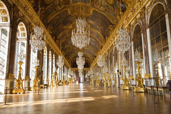 Versailles Palace Bike Tour with Market & Marie-Antoinette hamlet - Key points at a glance
