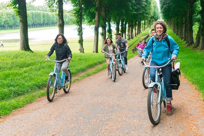 Versailles Palace Bike Tour with Market & Marie-Antoinette hamlet - Why a bicycle makes Versailles easier to understand