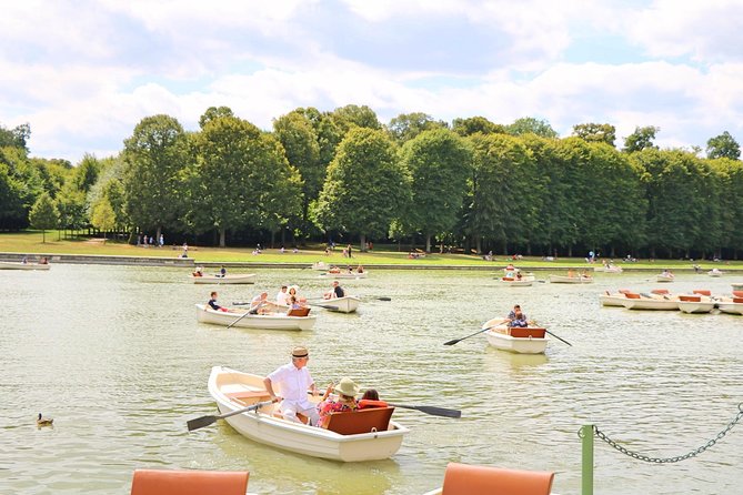 Versailles Palace & Marie-Antoinette's Estate Guided Tour - What the guide adds to the experience
