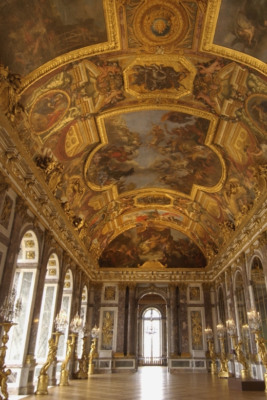Versailles: Skip-the-Line Guided Tour of Palace with Gardens - The Hall of Mirrors and royal apartments