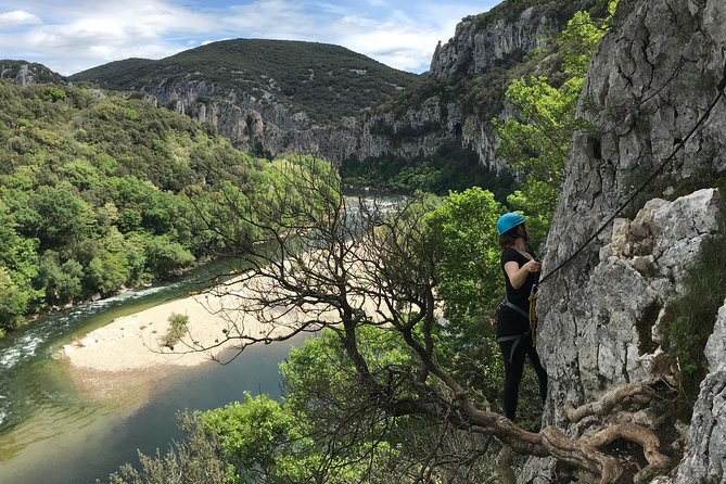 Via corda in Ardèche + big abseil - Meeting point and timing