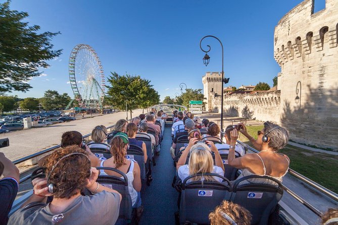 Visit Avignon and Villeneuve lez Avignon aboard a Double-Decker Bus - Pont Saint-Bénézet and the broken bridge