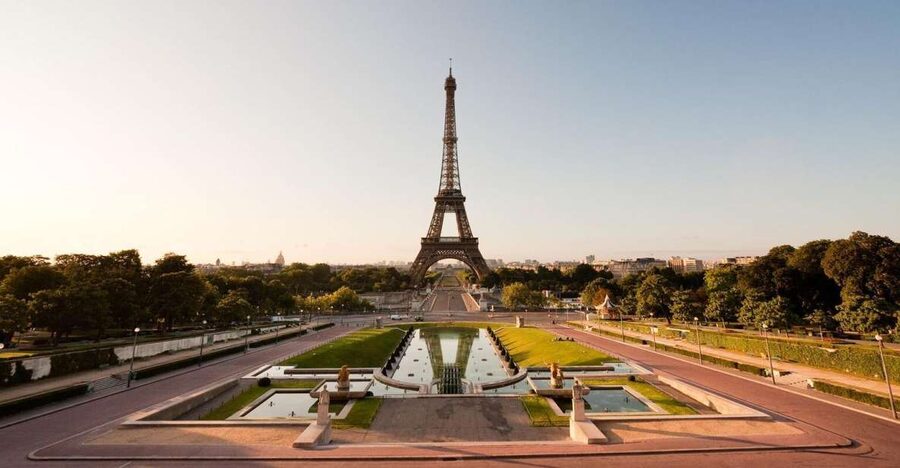Welcome to Paris Day Trip from London via Train - Leaving London early for a full day in Paris