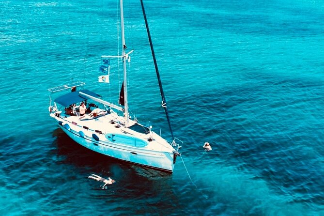 Yacht Me Up – Private All-Inclusive Cannes Sailing Fever - Leaving Cannes aboard the Dufour 382